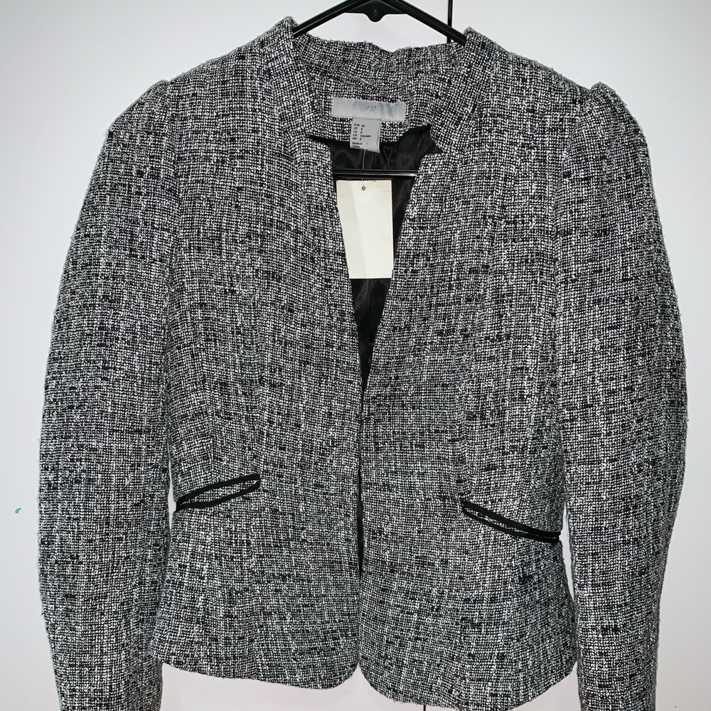 🚨 SOLD 🚨 Tweed blazer